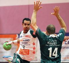 Kevon Houston bläst zum Sturm aufs Tor.